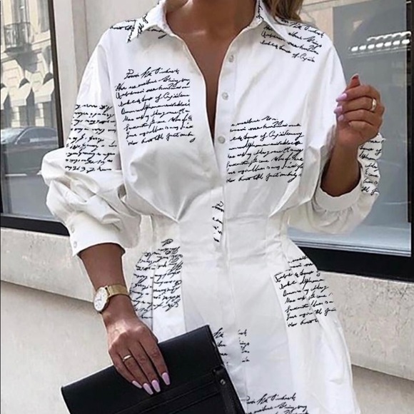 Dresses & Skirts - Host Pick 🌟 White Letter Print Shirt Dress